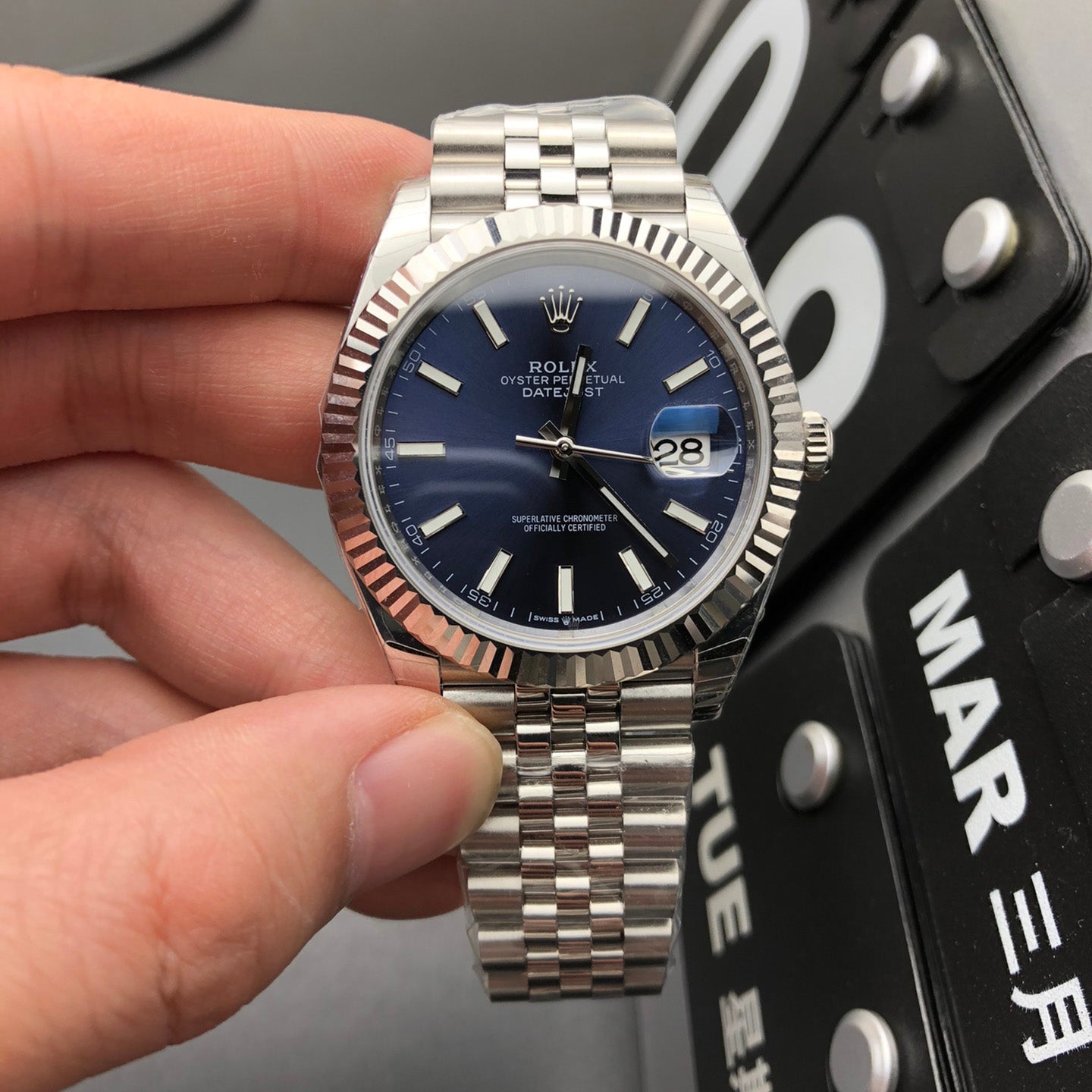 Date - 904L Steel and Blue - 41mm